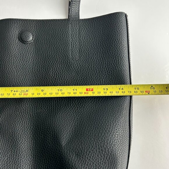 Reversible Tote/shoulder Bag in Black, Black and White - Picture 7 of 8